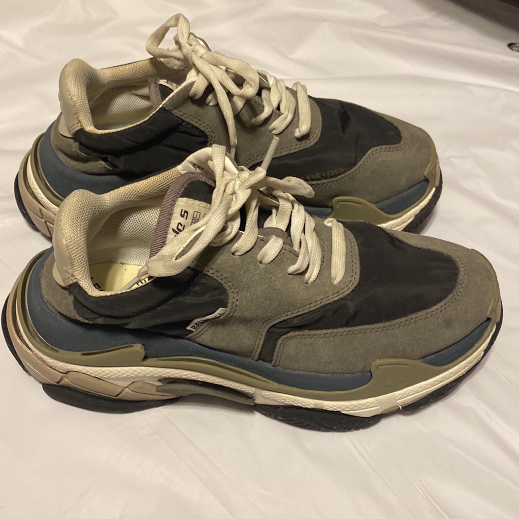 Balenciaga Black  Gray Leather Nylon And Suede Triple S Low Top Sneake